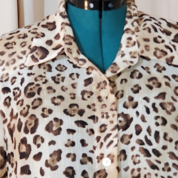 0038. Alfred Dunner ~ Leopord Print ~ Lightweight Blouse ~ 16 - Picture 3 of 11